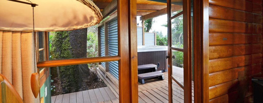 hot tub in private covered pergola