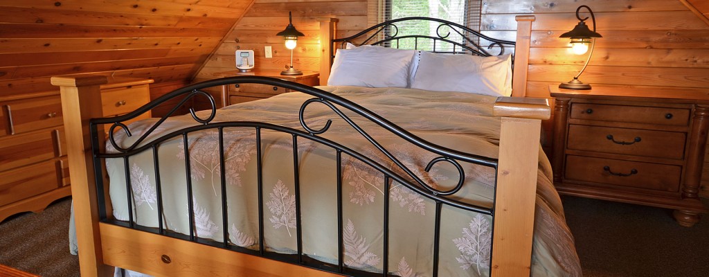 point no point resort cabin A Glacier Loft bedroom