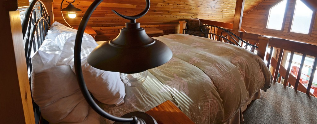 point no point resort cabin A Glacier Loft bedroom
