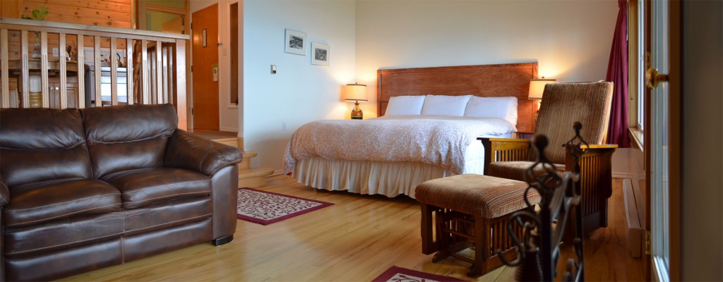 suites 5 and 6 house by the sea interior at point no point resort